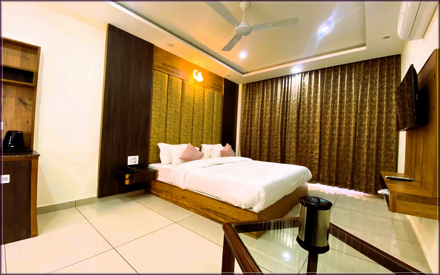 Chamunda Comfort Stay Sample Room