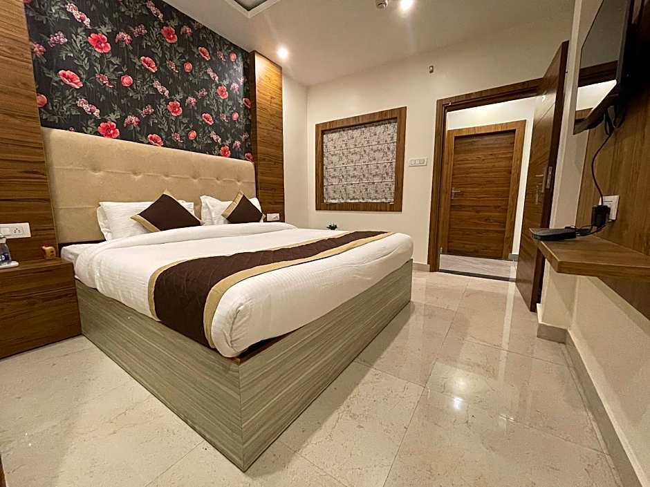 Jwala Ji Premium Sample Room
